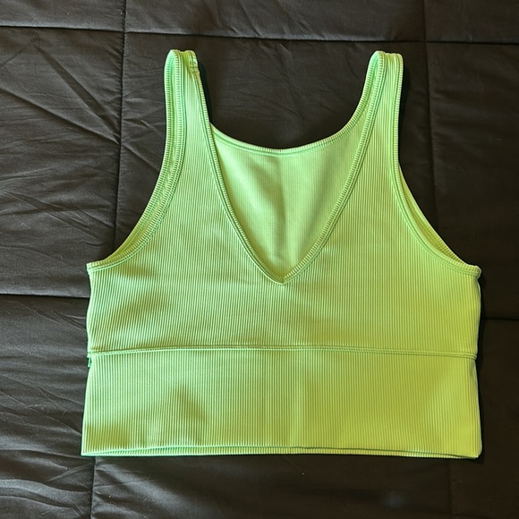 Lululemon Power Pivot Tank - Picture 2 of 3